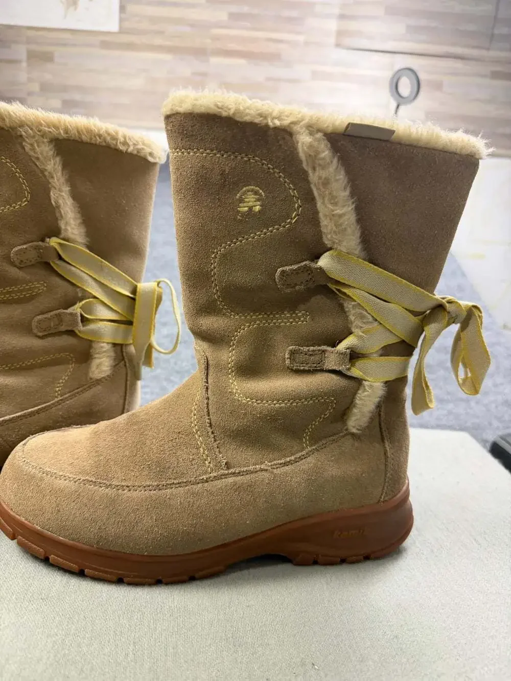 Kamik Size 9 Lexington Waterproof Suede Winter Snow Boots Thinsulate Fur Lined